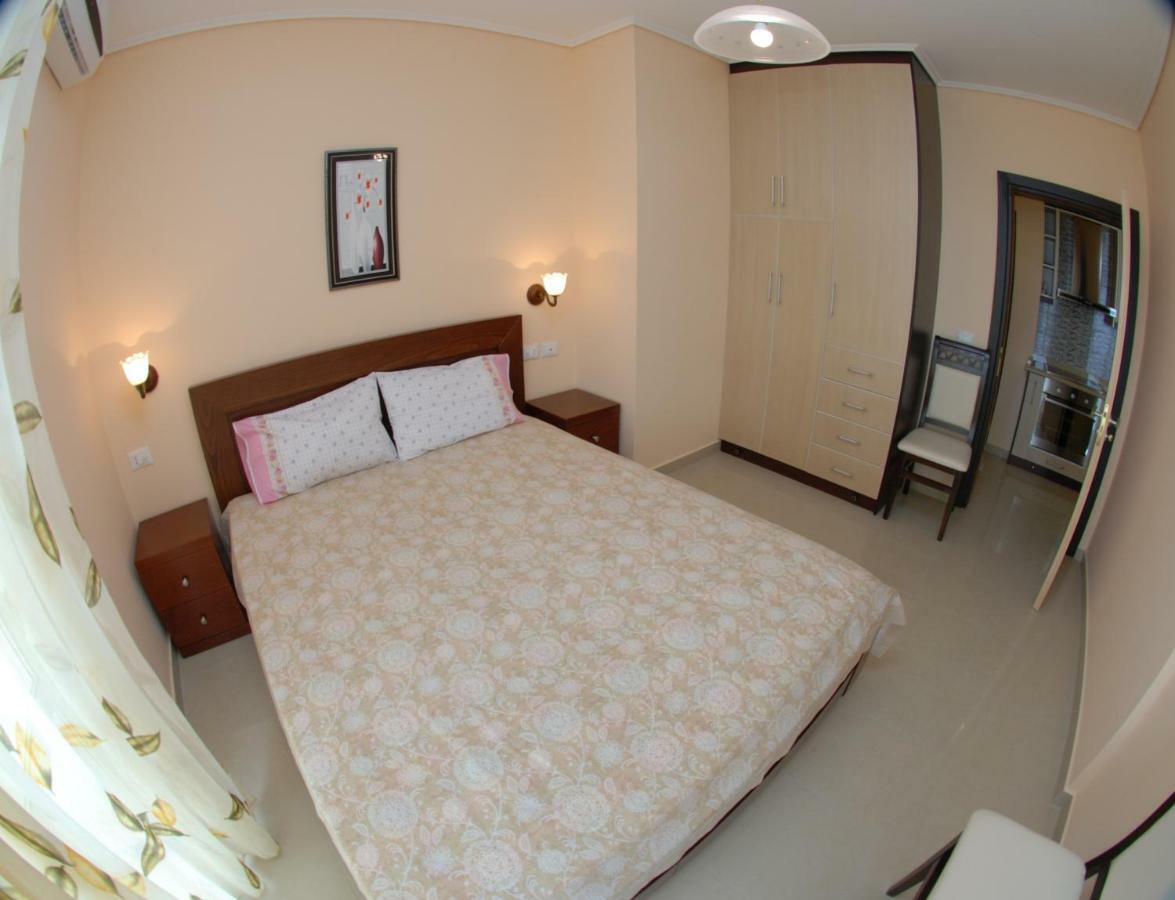 Erti'S Apartments Sarandë 外观 照片