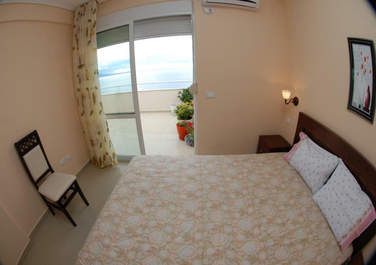 Erti'S Apartments Sarandë 外观 照片