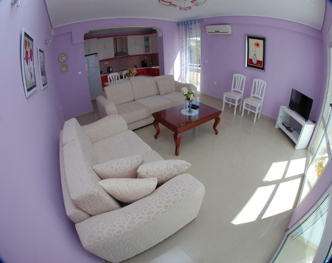 Erti'S Apartments Sarandë 外观 照片