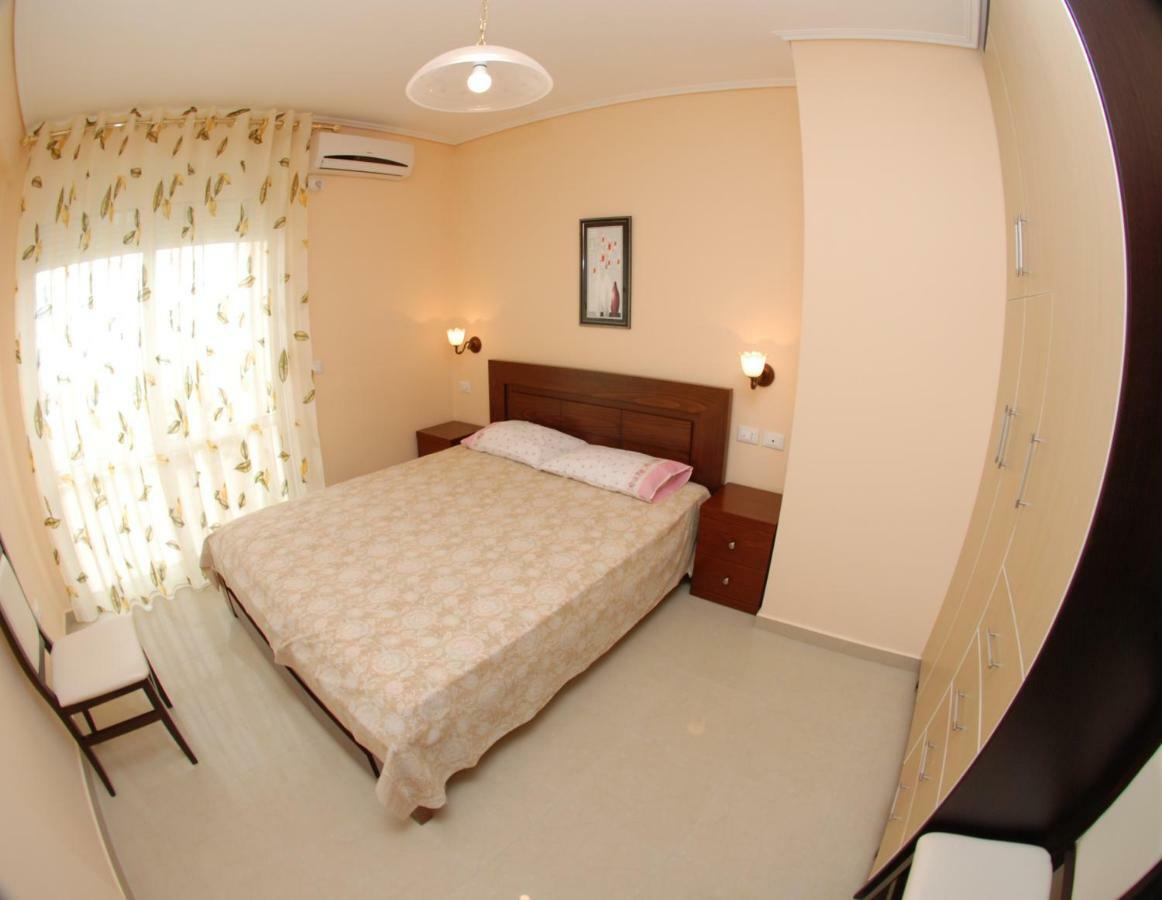 Erti'S Apartments Sarandë 外观 照片