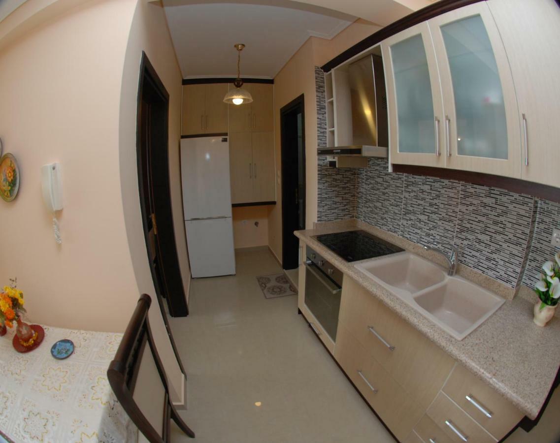 Erti'S Apartments Sarandë 外观 照片