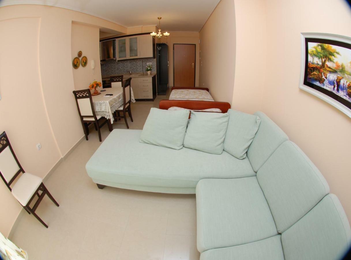 Erti'S Apartments Sarandë 外观 照片