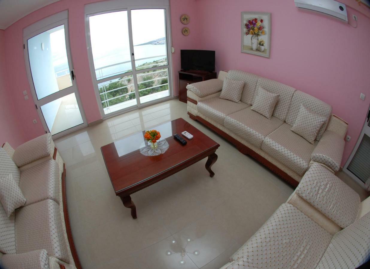 Erti'S Apartments Sarandë 外观 照片